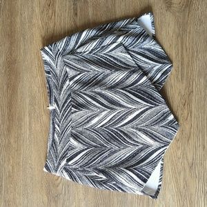 Black & White Chevron Skort